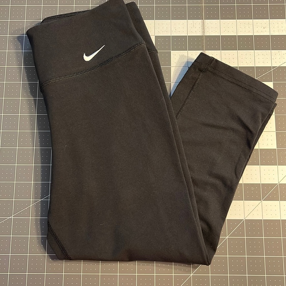 Nike Dri Fit crop leggings